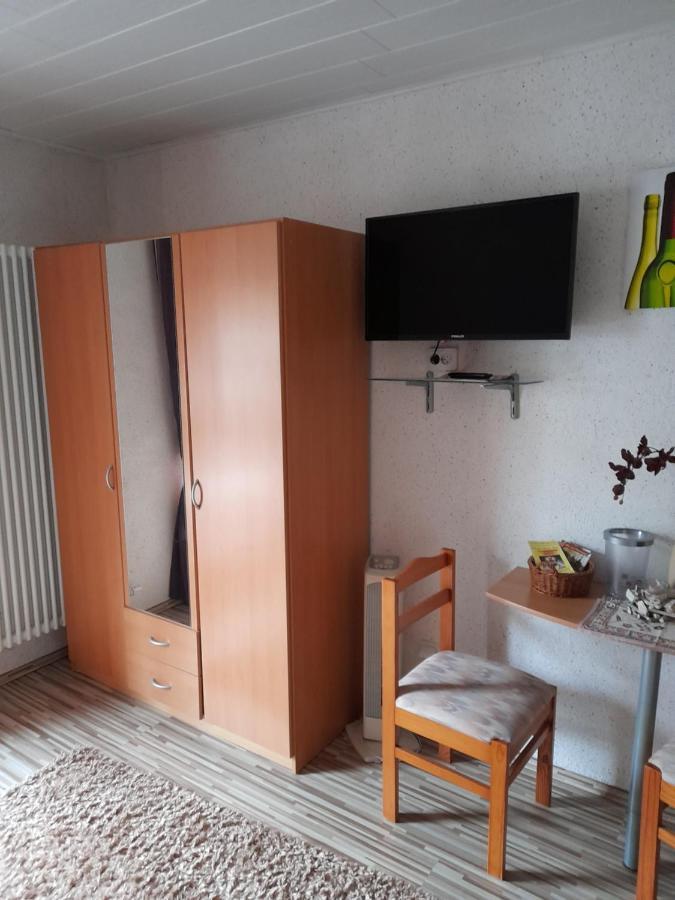 B&B Pension Winzerhaus Zell-Mosel Bagian luar foto