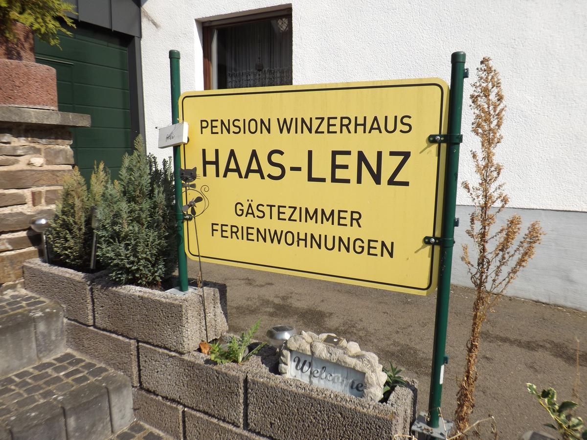 B&B Pension Winzerhaus Zell-Mosel Bagian luar foto